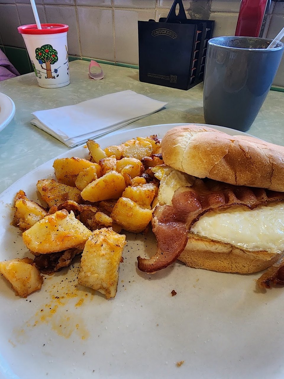 Bacon and Egg Breakfast Sandwch